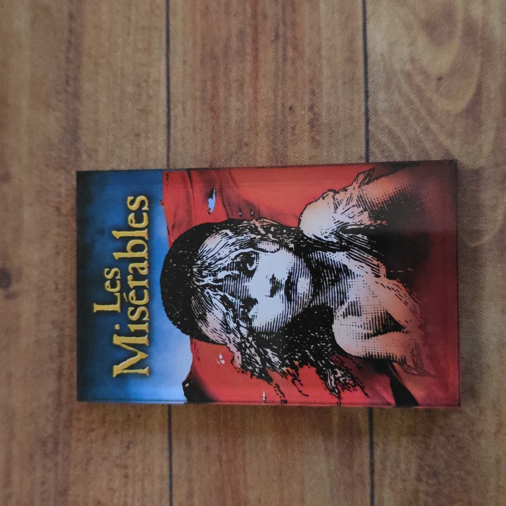 Les Misérables Broadway Musical Cosette Acrylic Refrigerator Magnet Souvenir